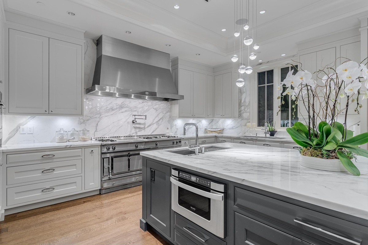 1126 Wolfe Avenue, Vancouver 7
