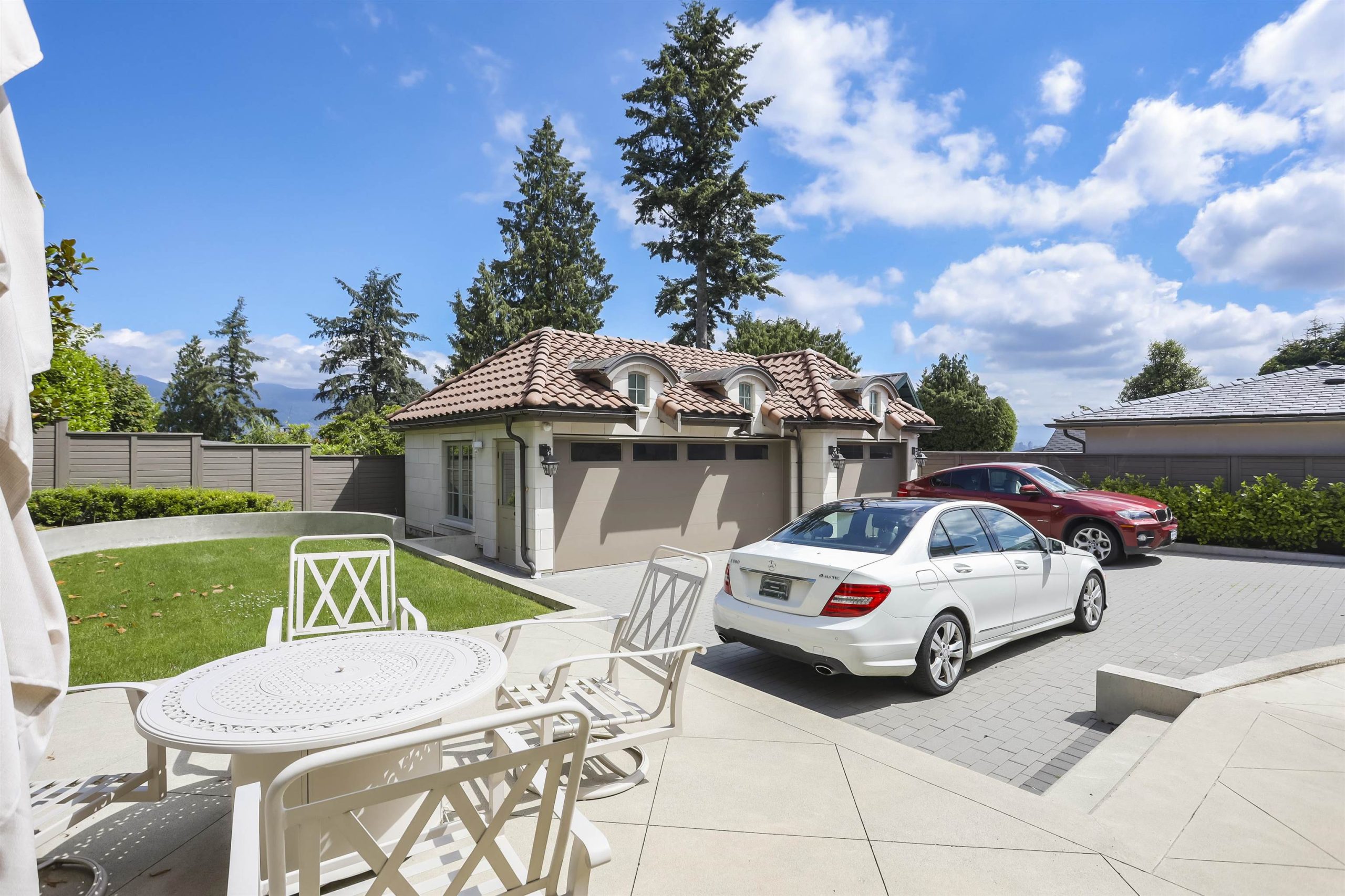 4651 SIMPSON AVENUE 30