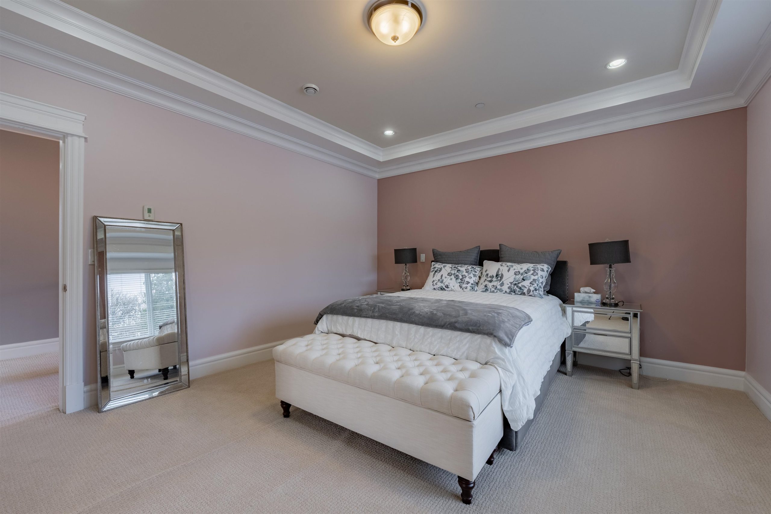 6258 VINE STREET 21