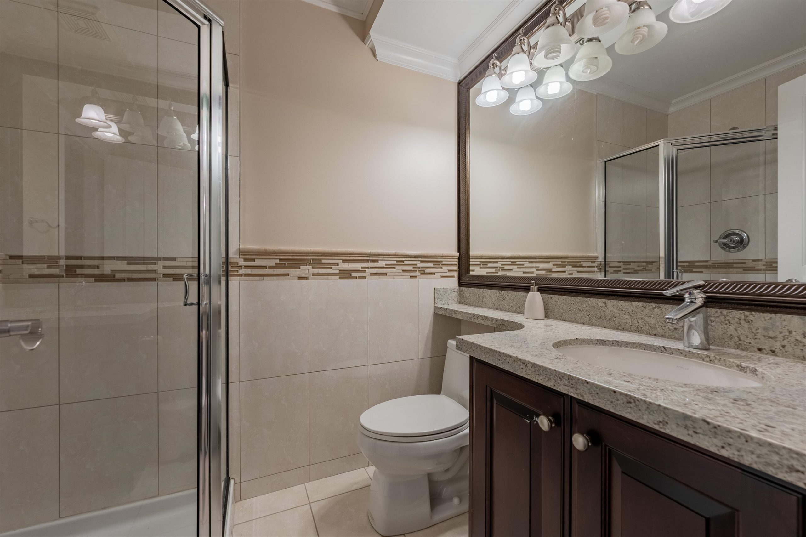 6258 VINE STREET 30