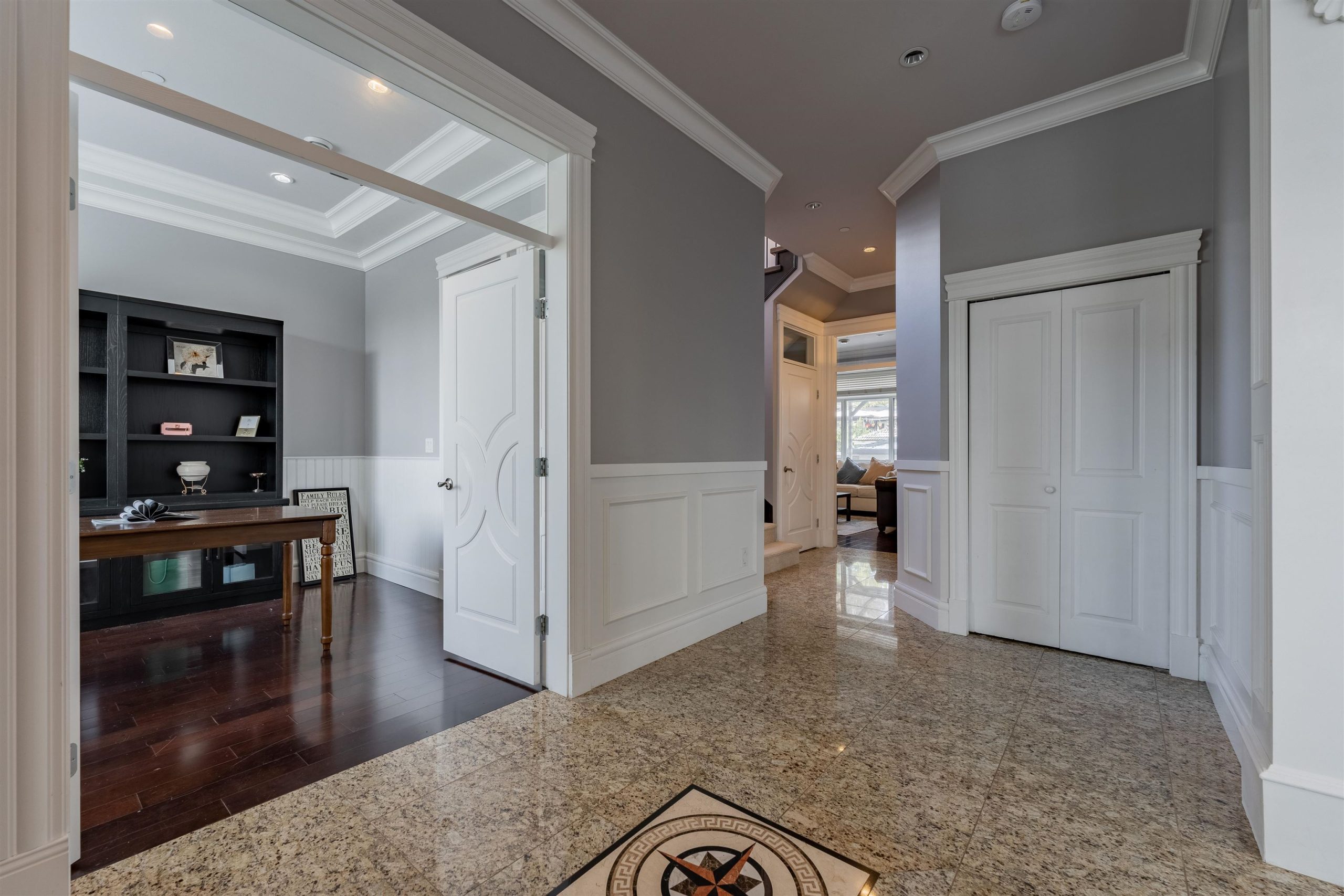 6258 VINE STREET 3
