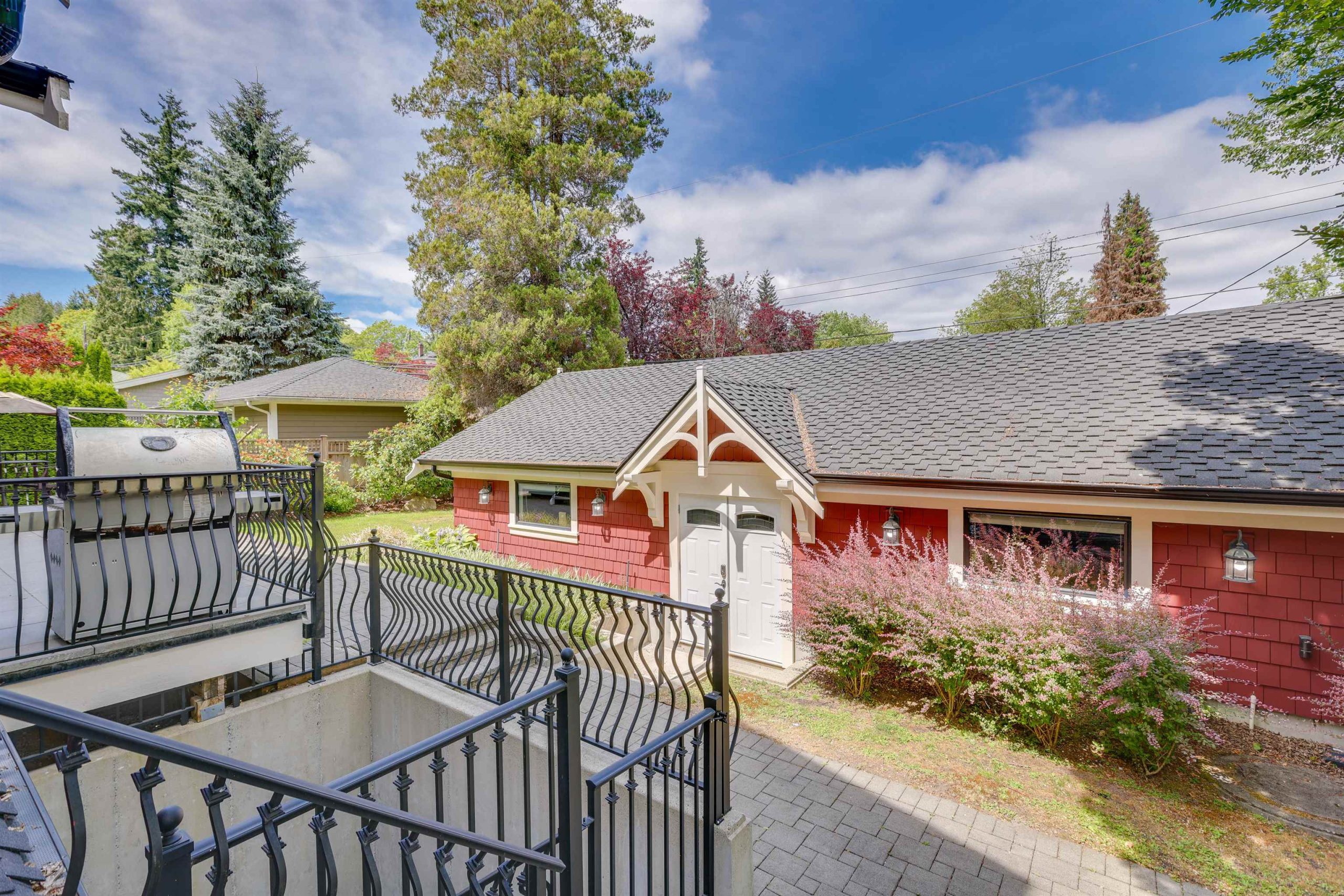1335 W 26TH AVENUE 37
