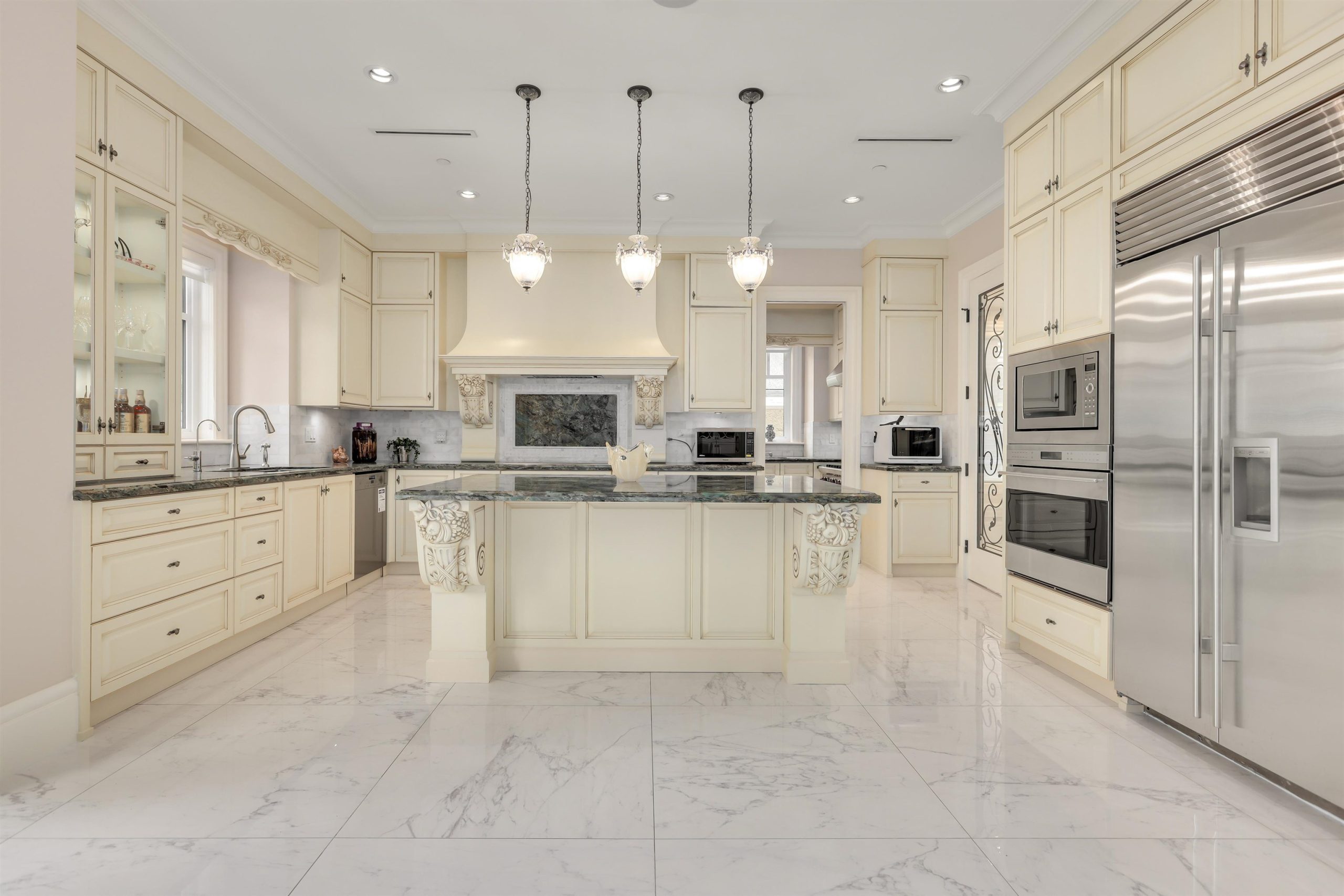 1335 W 26TH AVENUE 10