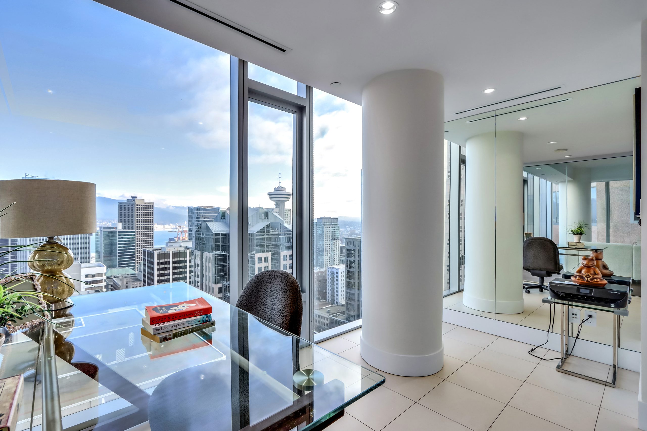 2502 667 Howe Street, Vancouver 11