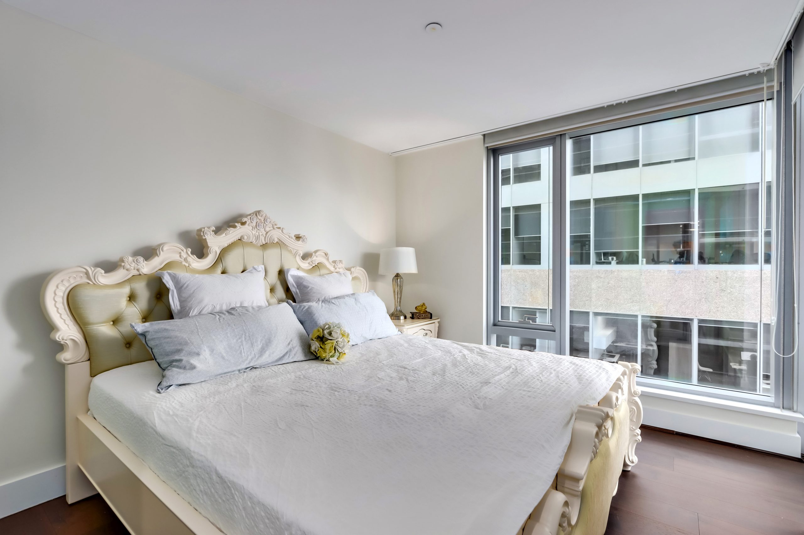 2502 667 Howe Street, Vancouver 17