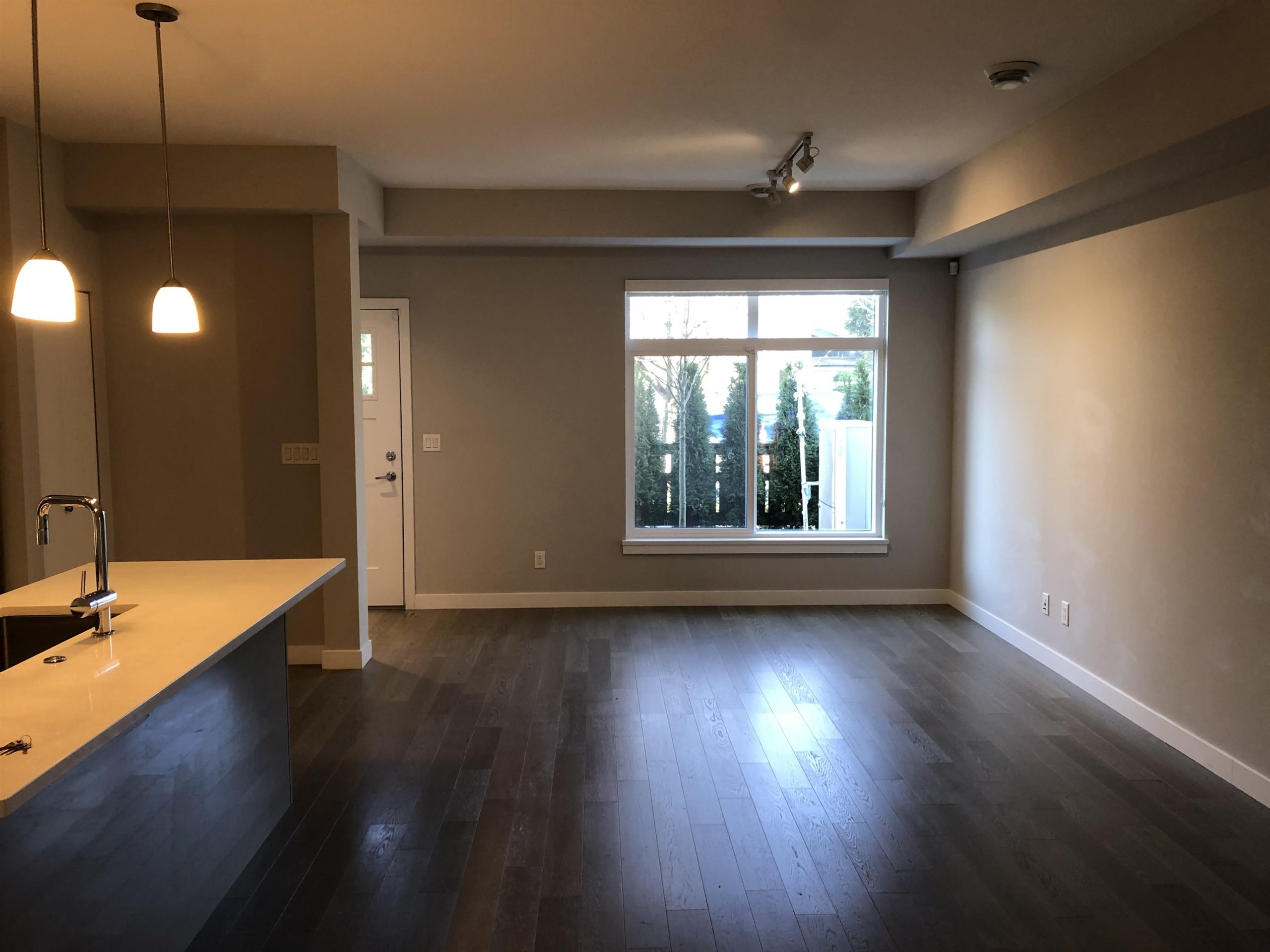 15-7180 Lechow Street, Richmond 3