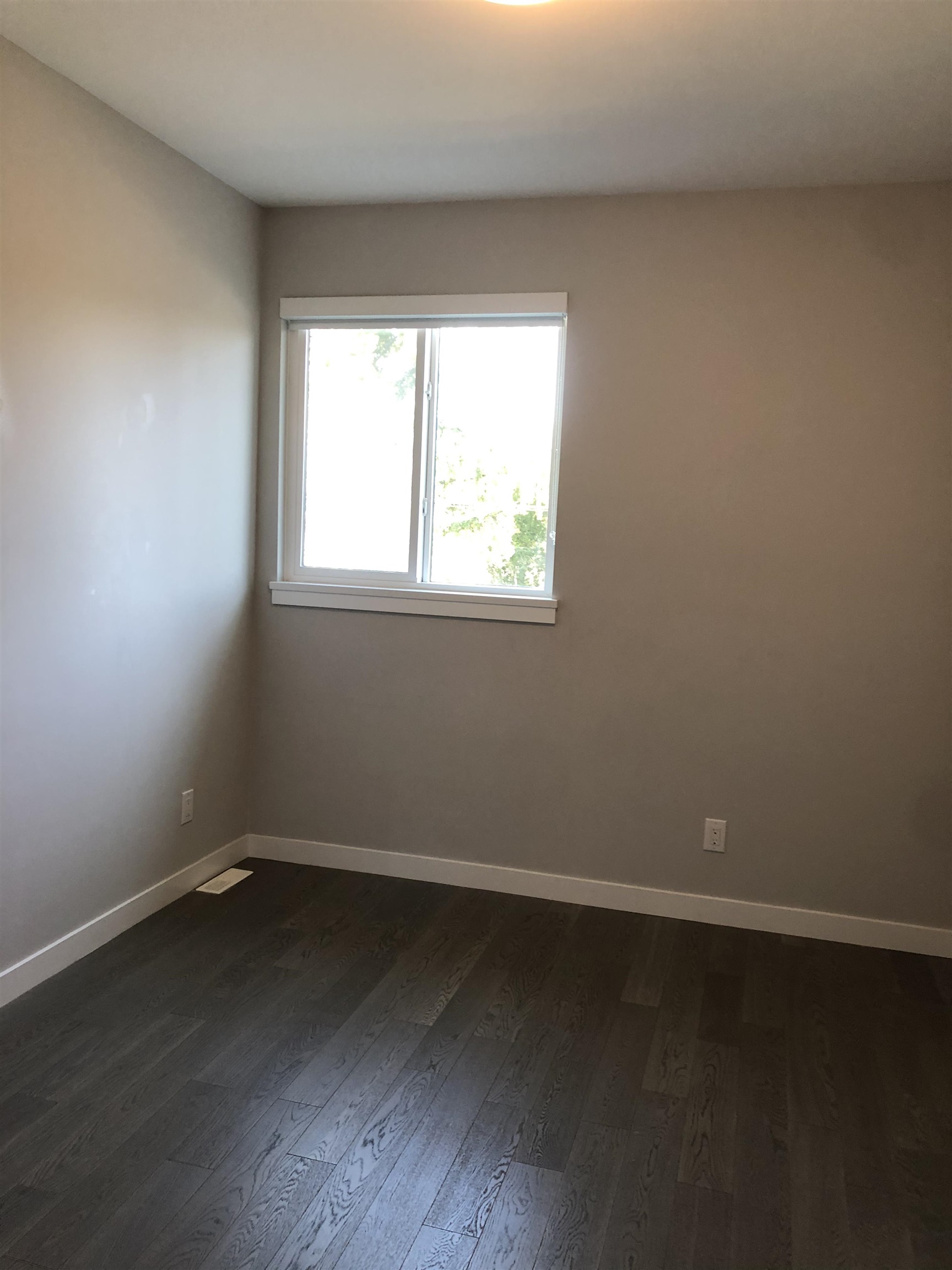 15-7180 Lechow Street, Richmond 9